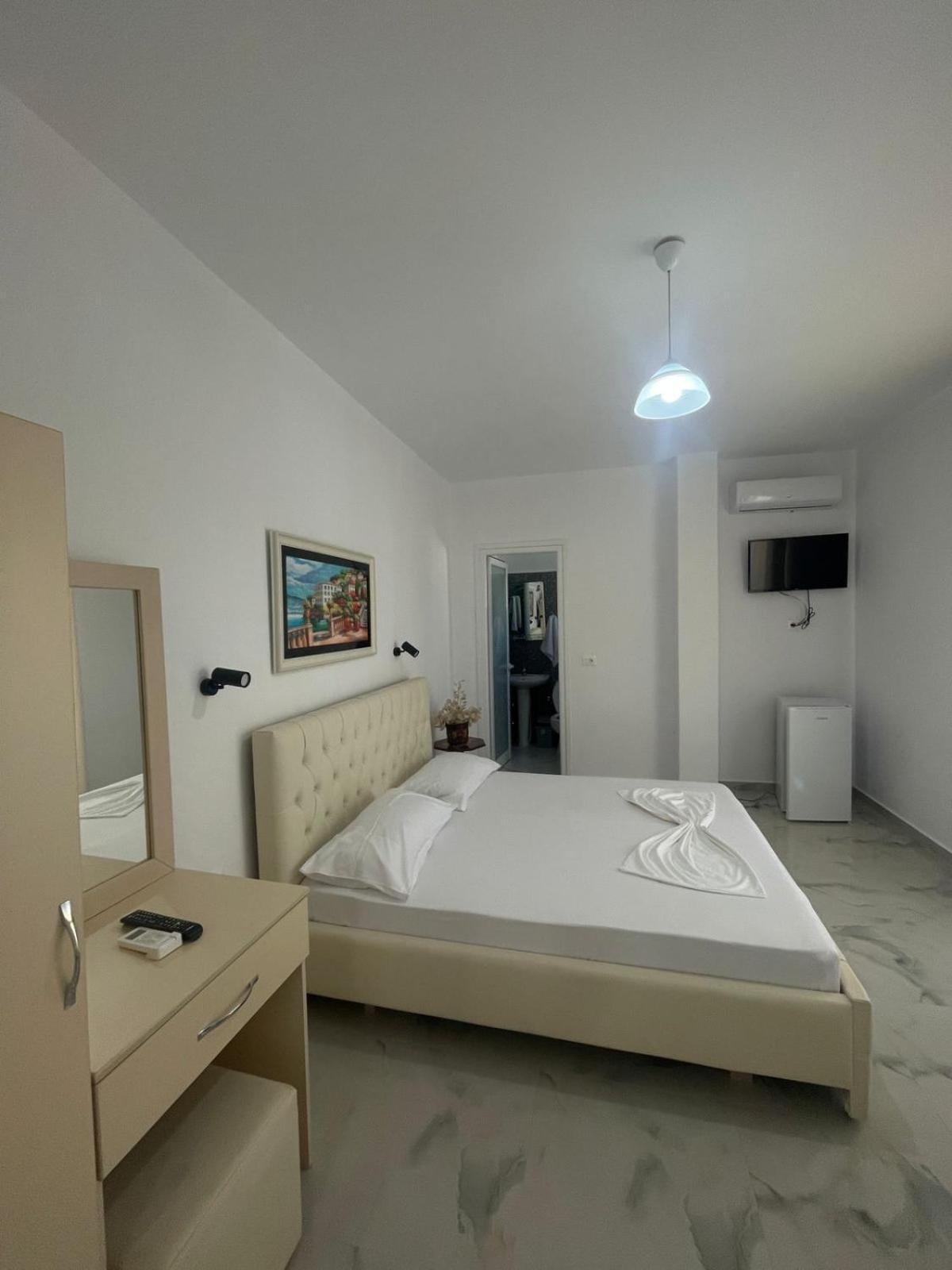 Vila Hergi Sarandë 외부 사진