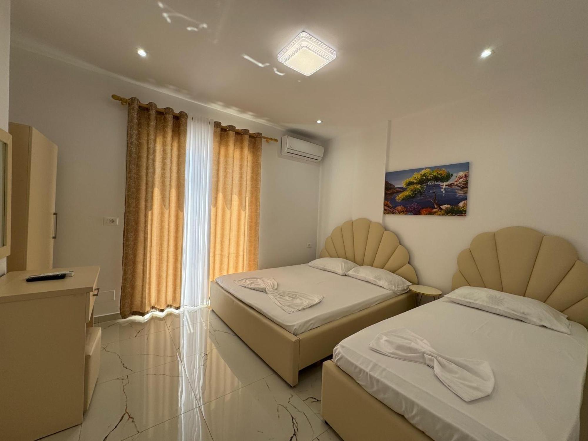 Vila Hergi Sarandë 외부 사진