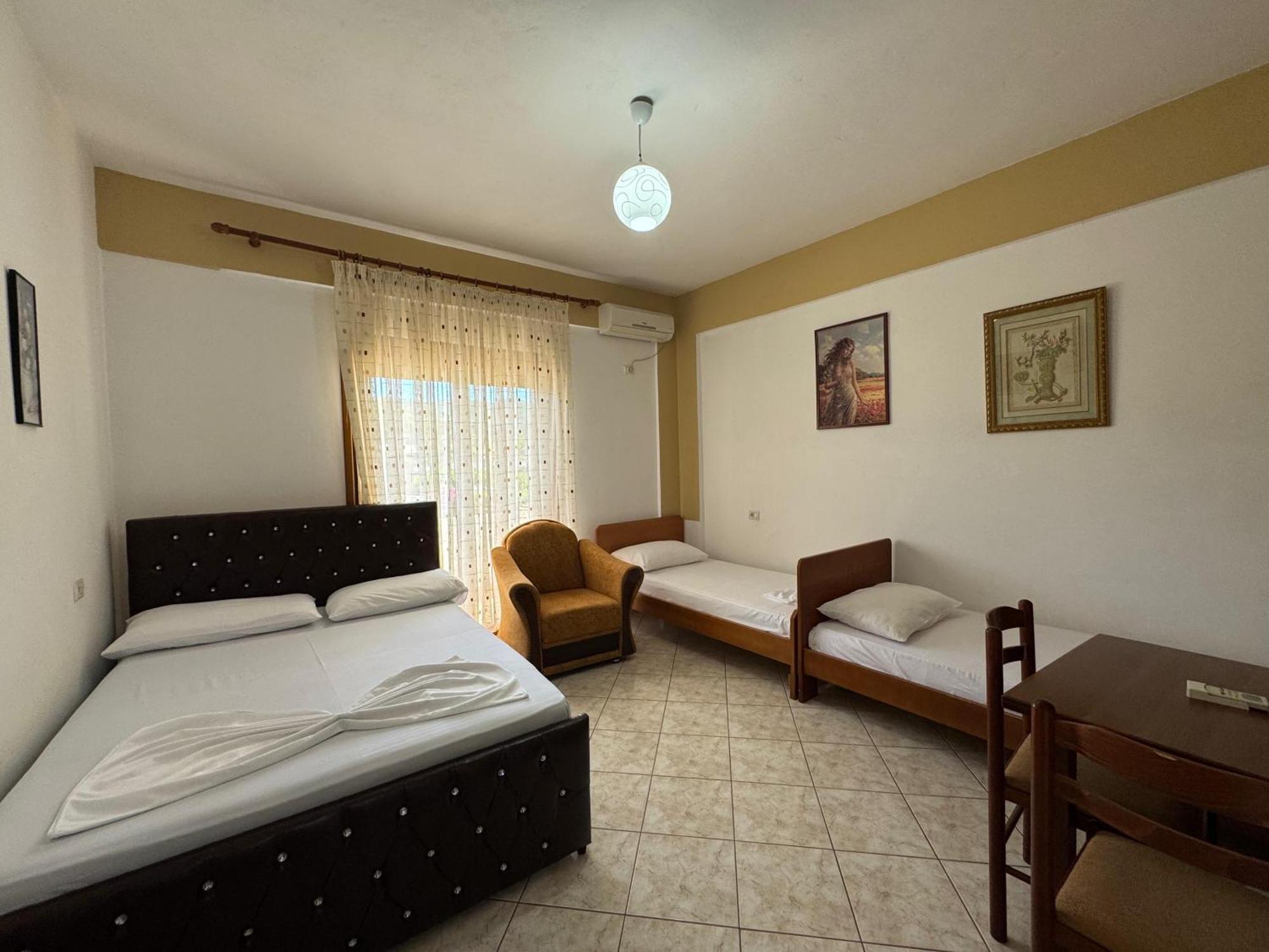 Vila Hergi Sarandë 외부 사진