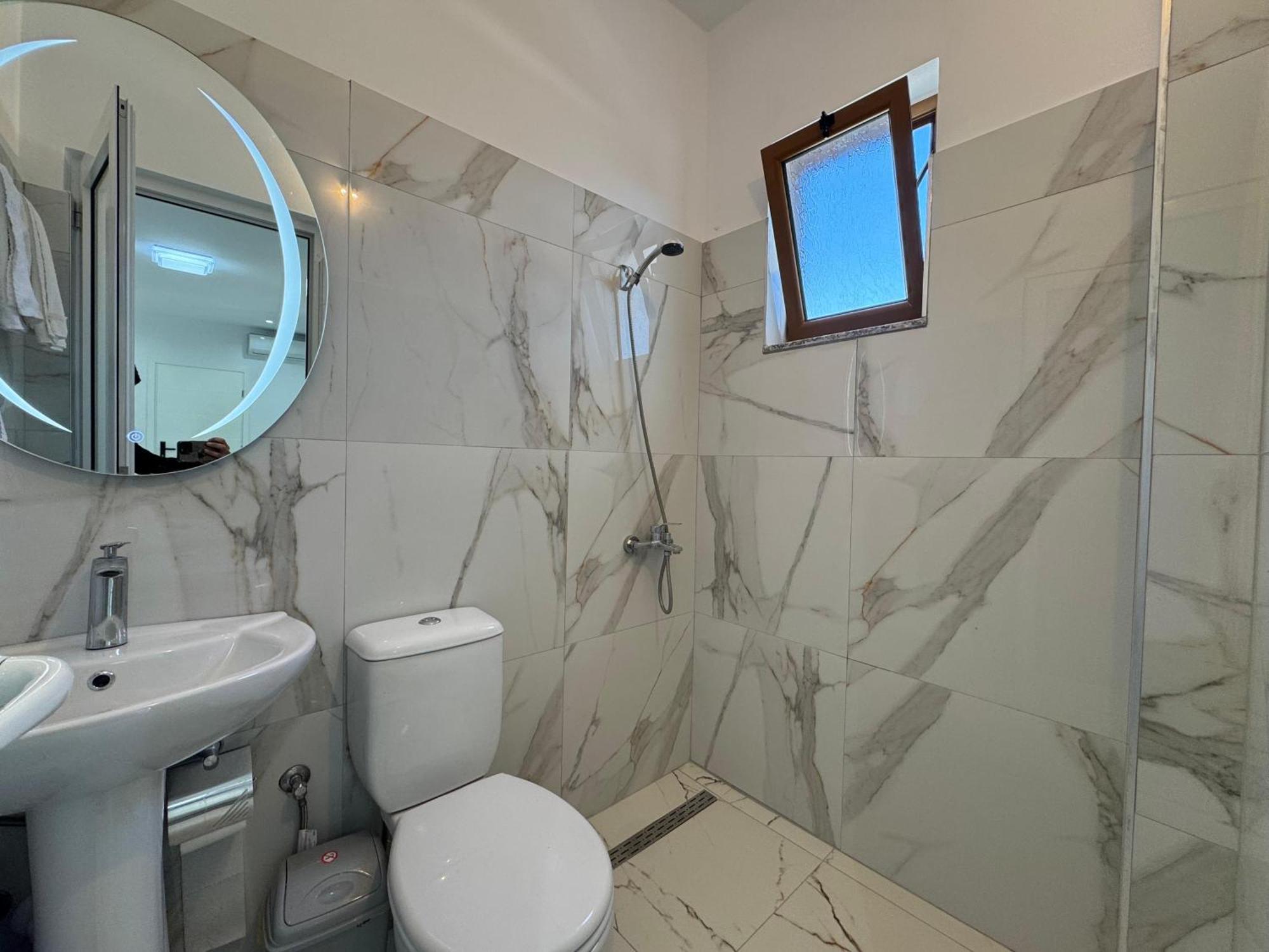 Vila Hergi Sarandë 외부 사진