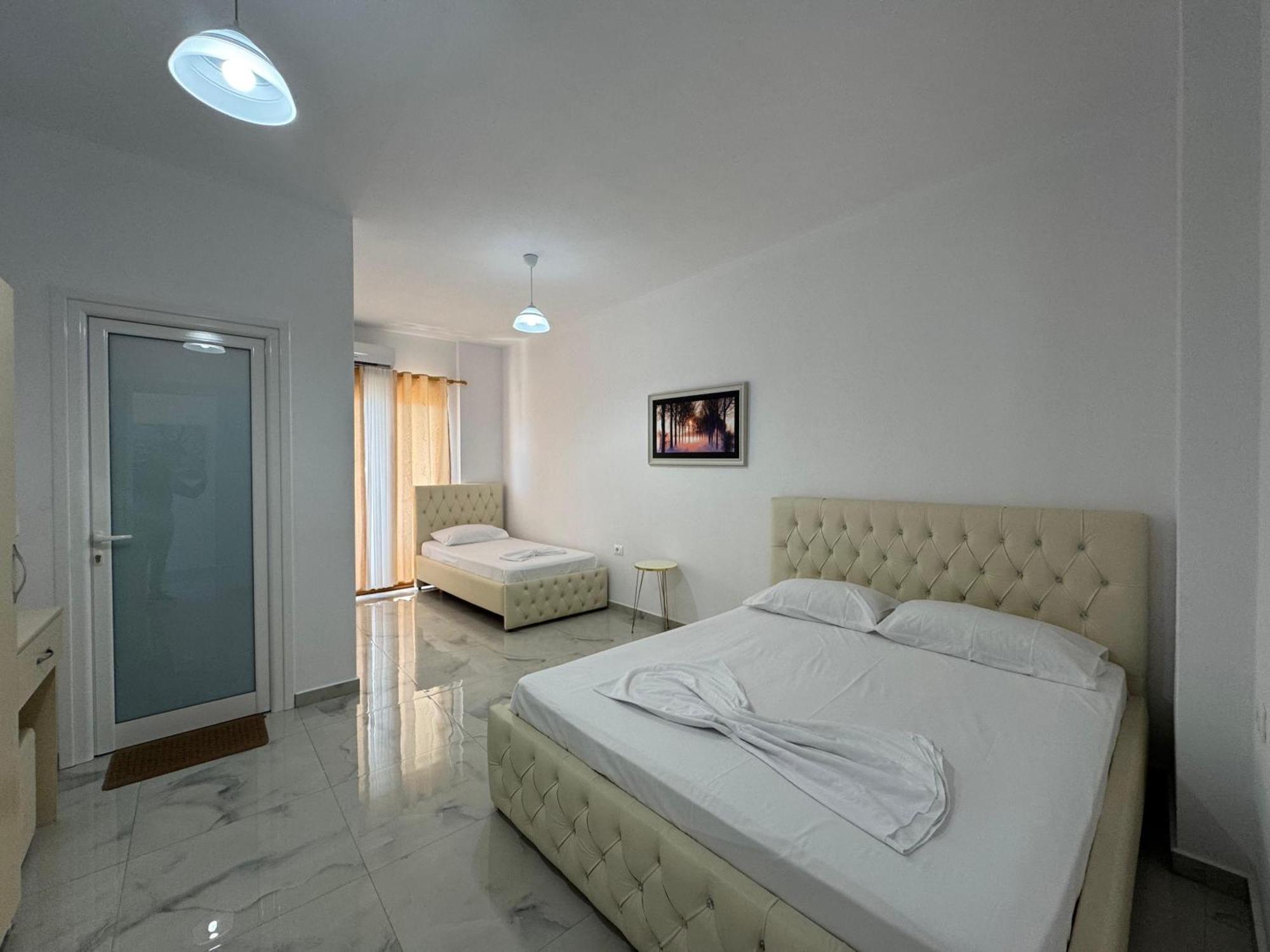 Vila Hergi Sarandë 외부 사진