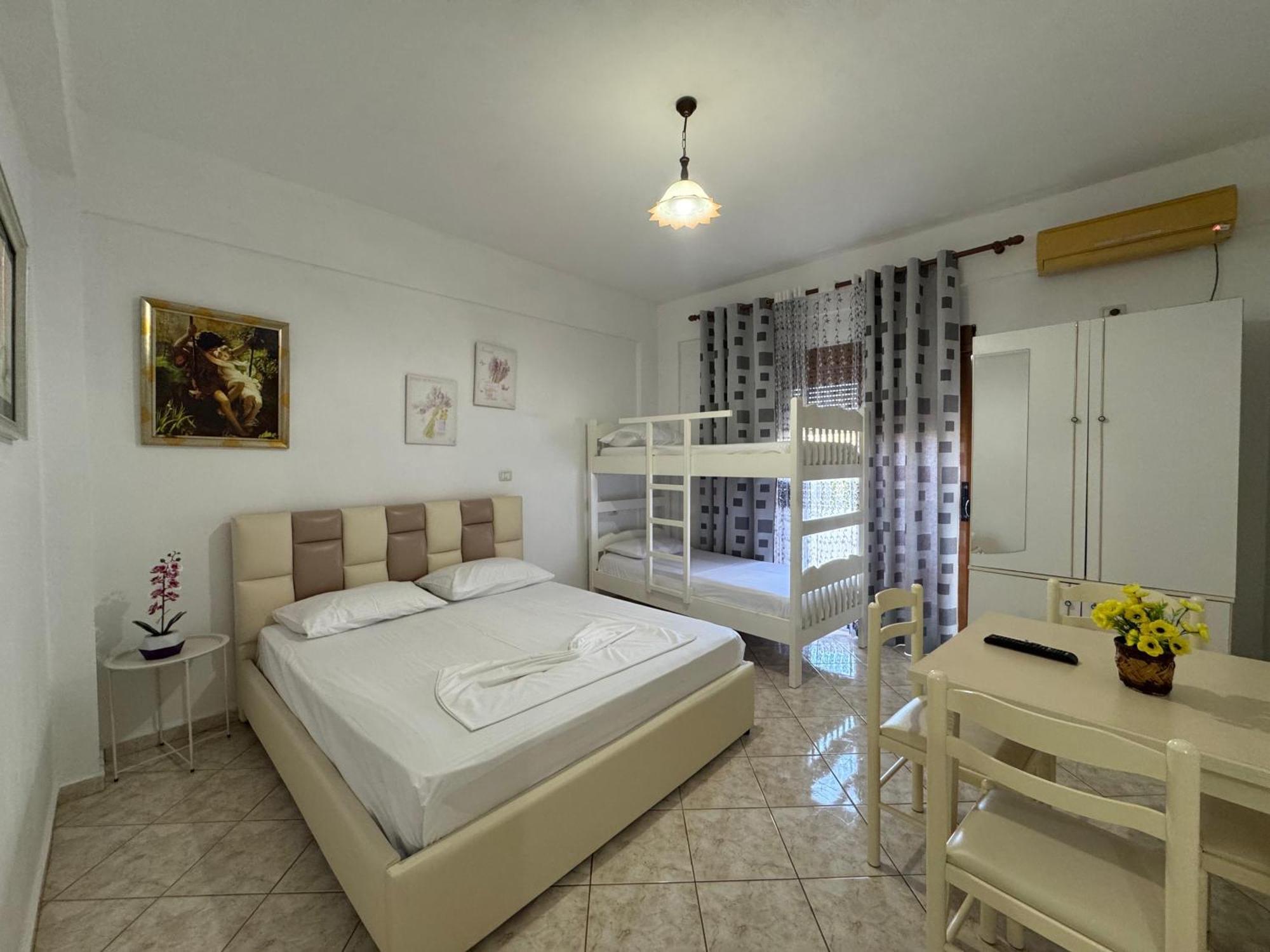 Vila Hergi Sarandë 외부 사진